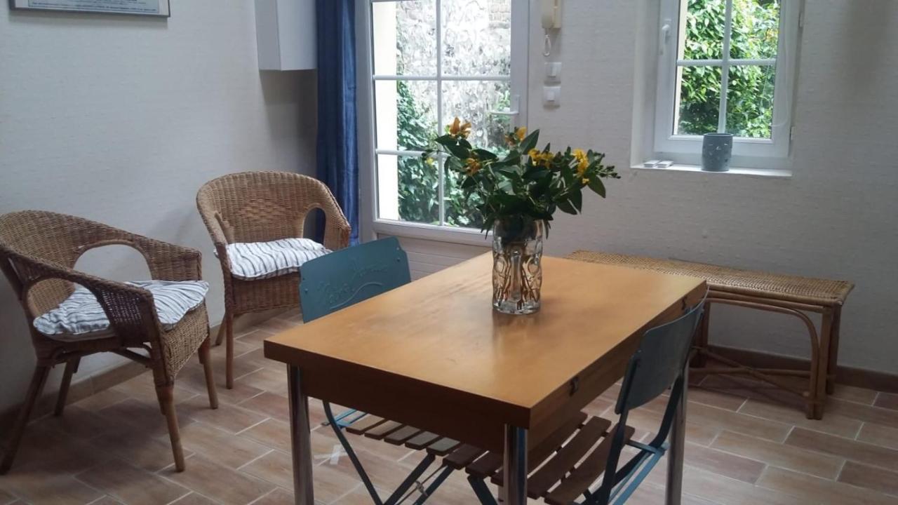 La Cabane Du Petit Matelot 翁弗勒尔 外观 照片